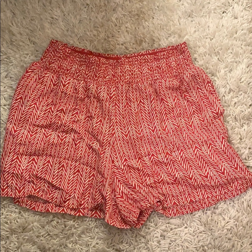 Red and White Print Shorts with Cinched Waist